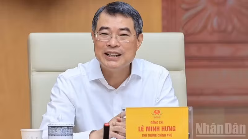 El primer ministro de Vietnam, Le Minh Hung, insta a priorizar recursos para desarrollo de tecnologías estratégicas. (Foto: Nhan Dan)