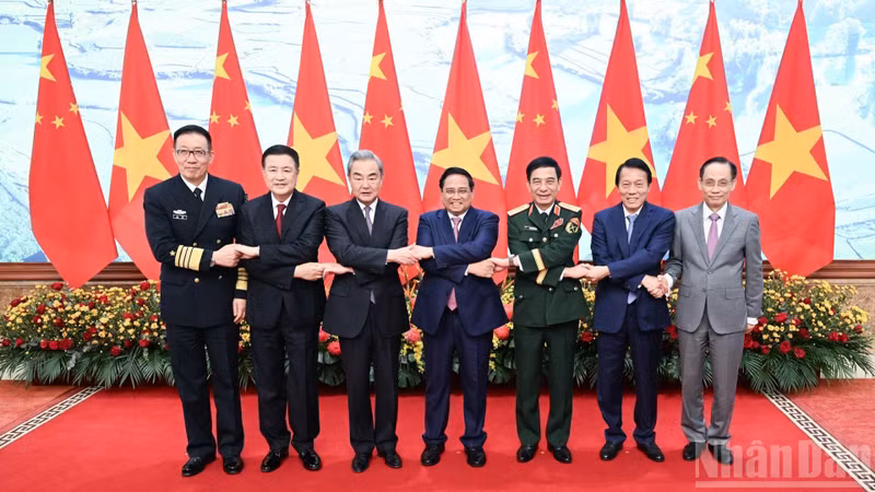 [Foto] Premier vietnamita recibe a ministros de Relaciones Exteriores, Defensa y Seguridad Pública de China