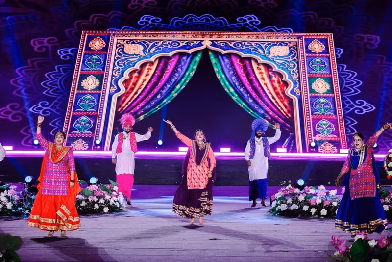 El Festival Thang Long-Hanói se ha consolidado gracias a la participación de numerosas compañías artísticas internacionales, incluida la delegación de la India.