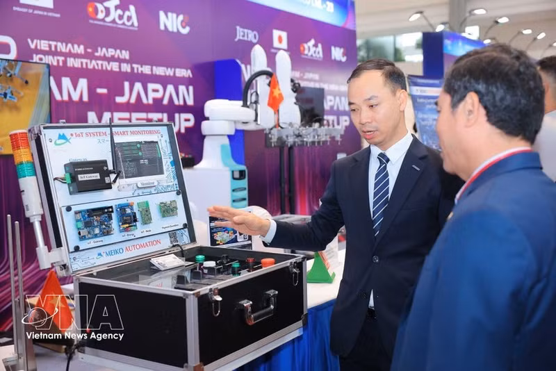 Presentan productos científicos y tecnológicos innovadores. (Foto: VNA)