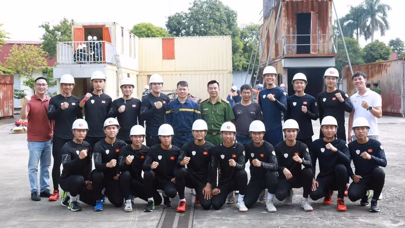 El equipo del Ministerio de Seguridad Pública de Vietnam está listo para Campeonato Mundial de Deporte de Bomberos y Rescate. (Foto: nhandan.vn)