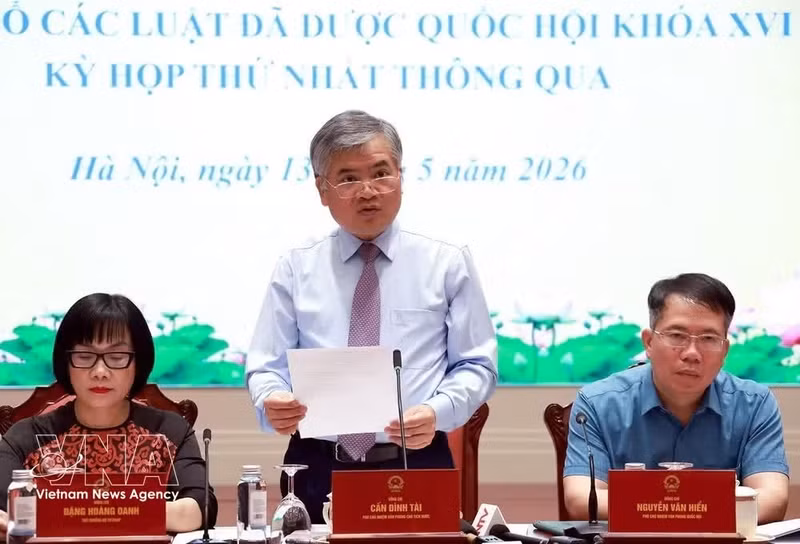 El subjefe de la Oficina Presidencial de Vietnam, Can Van Tai, habla en la cita (Foto: VNA)