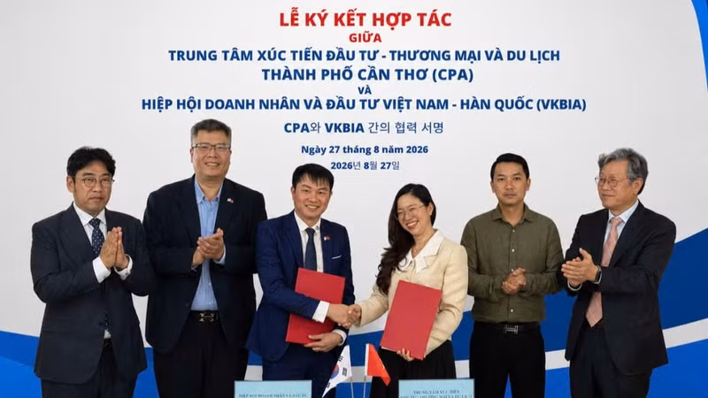 El Centro de Promoción de Inversiones, Comercio y Turismo de Can Tho y la Asociación de Negocios e Inversiones Vietnam-Corea del Sur firman el Memorando de Entendimiento. (Foto: Asociación de Negocios e Inversiones Vietnam-Corea del Sur)