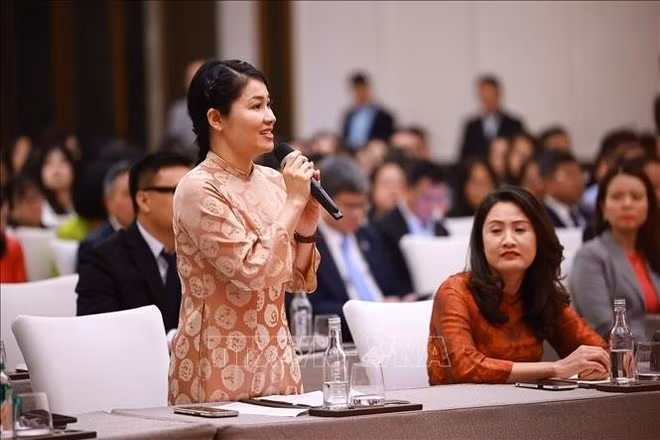 Representantes de los connacionales expresan su alegría por el desarrollo positivo de las relaciones entre Vietnam y China (Foto: VNA)