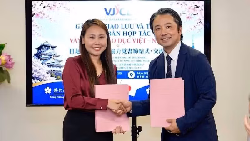 El Centro VJCE y la Escuela Aoyama sellan una alianza en Tokio para potenciar la enseñanza del japonés y formar recursos humanos de alta calidad. (Foto: VNA)