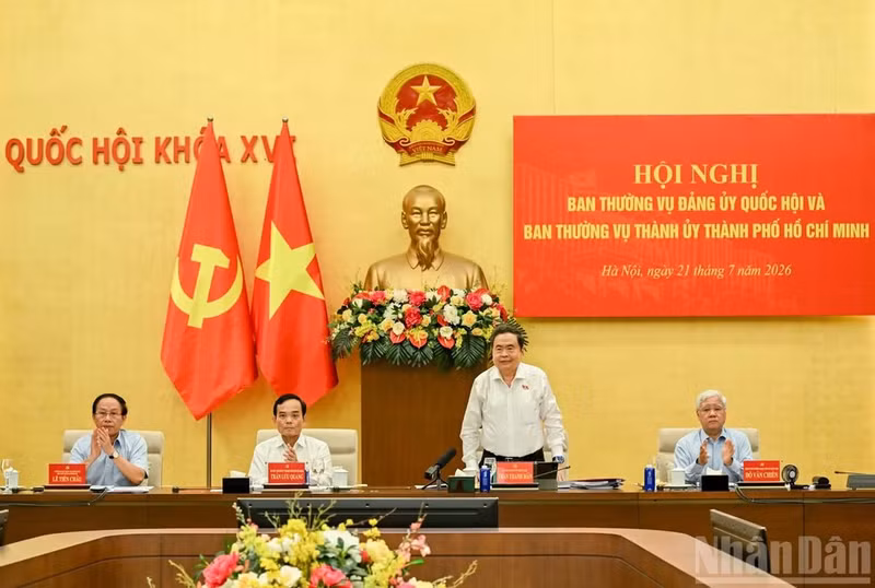 El presidente de la Asamblea Nacional de Vietnam, Tran Thanh Man, interviene en la cita (Foto: Nhan Dan)