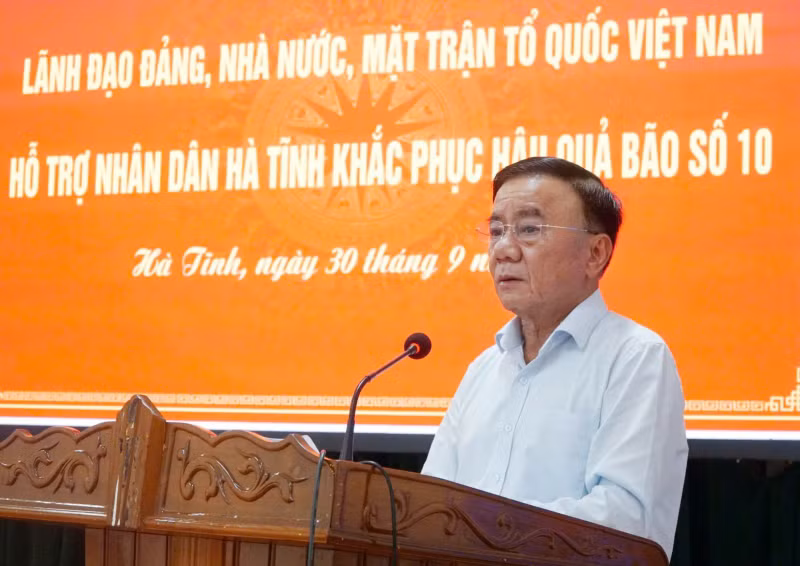 El miembro del Buró Político e integrante permanente del Secretariado del Comité Central del Partido Comunista de Vietnam, Tran Cam Tu, en el evento (Foto: dangcongsan.org.vn)