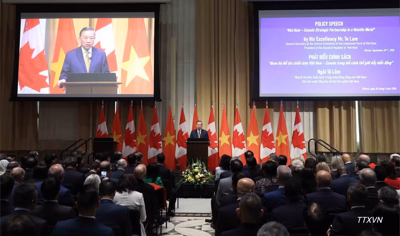 El secretario general del Partido Comunista y presidente de Vietnam, To Lam, pronuncia el discurso “La Asociación Estratégica Vietnam-Canadá en un mundo en constante cambio”.