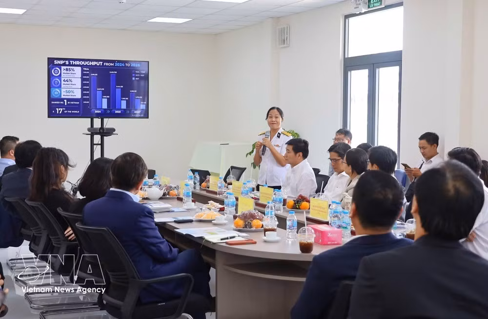 Empresas singapurenses reciben una presentación sobre el entorno de inversión en VSIP Can Tho. (Fuente:VNA)