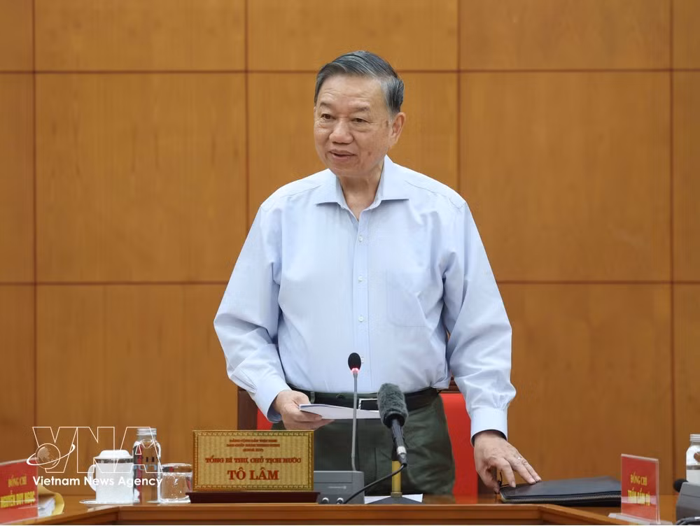 El secretario general del Partido Comunista de Vietnam y presidente del país, To Lam, habla en la cita (Fuente: VNA)