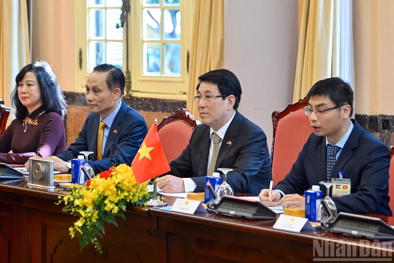 El presidente vietnamita Luong Cuong habla en la cita.