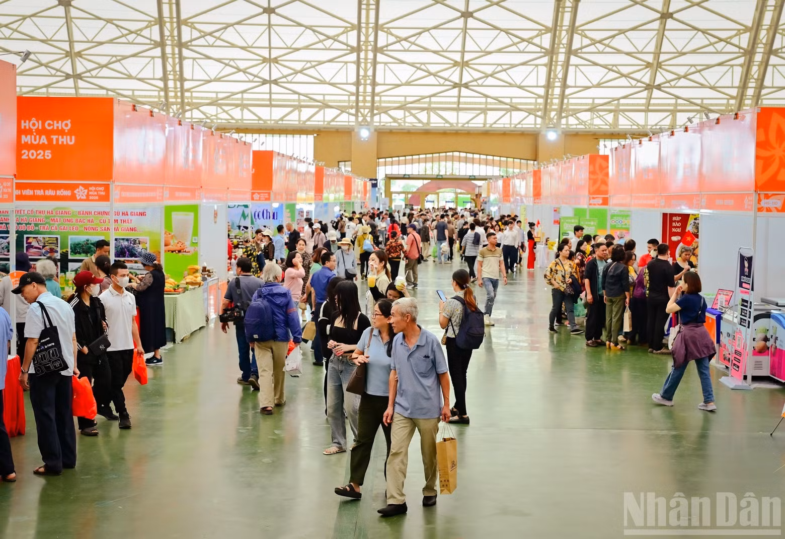 La feria atrajo un promedio de 100 mil visitantes por día, la cifra más alta entre los eventos nacionales de promoción comercial.