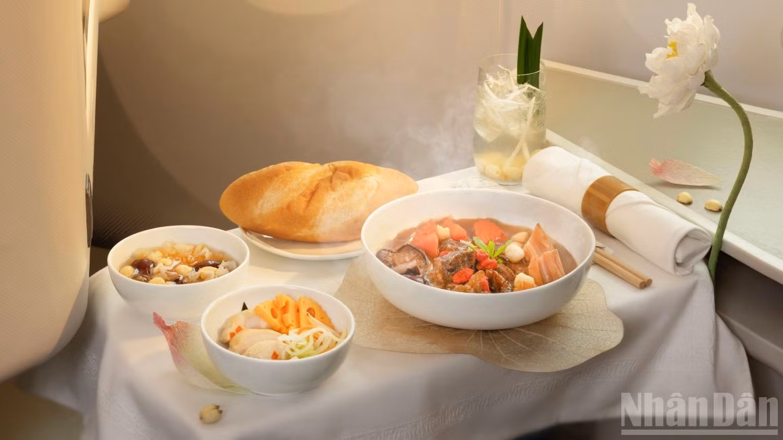 El proyecto gastronómico “Toca al Loto” de Vietnam Airlines refleja la identidad cultural vietnamita. (Foto: Minh Ngoc)