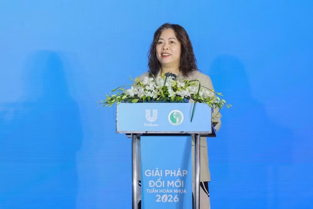 4-ba-nguyen-thi-bich-van-tong-giam-doc-quoc-gia-unileverjpg.jpg