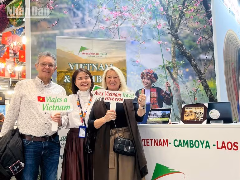Los socios internacionales muestran un interés especial en el potencial del turismo vietnamita tras las reuniones de intercambio.