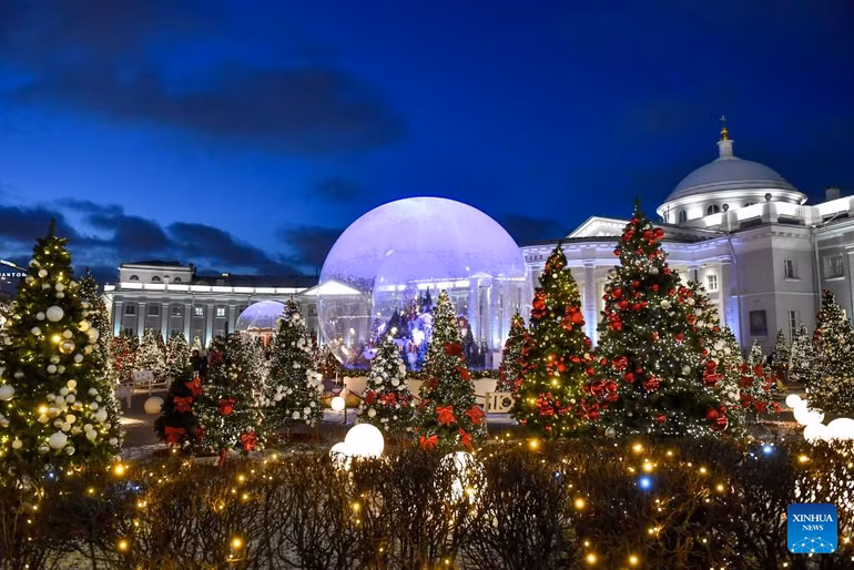 Decoraciones de Año Nuevo en Moscú, Rusia.