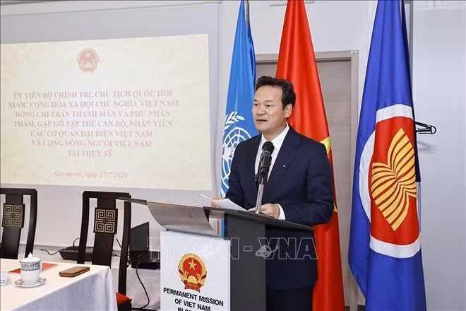 El embajador Mai Phan Dung, jefe de la misión vietnamita ante las Naciones Unidas, la Organización Mundial de Comercio y otros organismos internacionales en Ginebra. (Fuente: VNA)