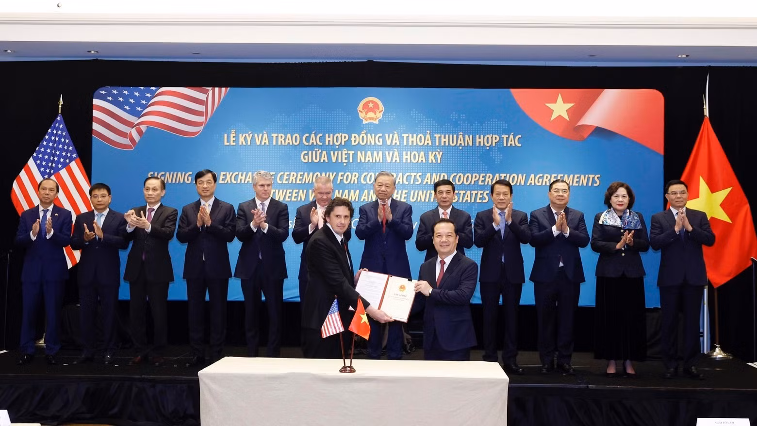 El Ministerio de Ciencia y Tecnología de Vietnam concede una licencia a la empresa Starlink Services Vietnam para prestar servicios de telecomunicaciones con infraestructura propia, incluyendo telecomunicaciones fijas vía satélite y redes móviles de telecomunicaciones por satélite.