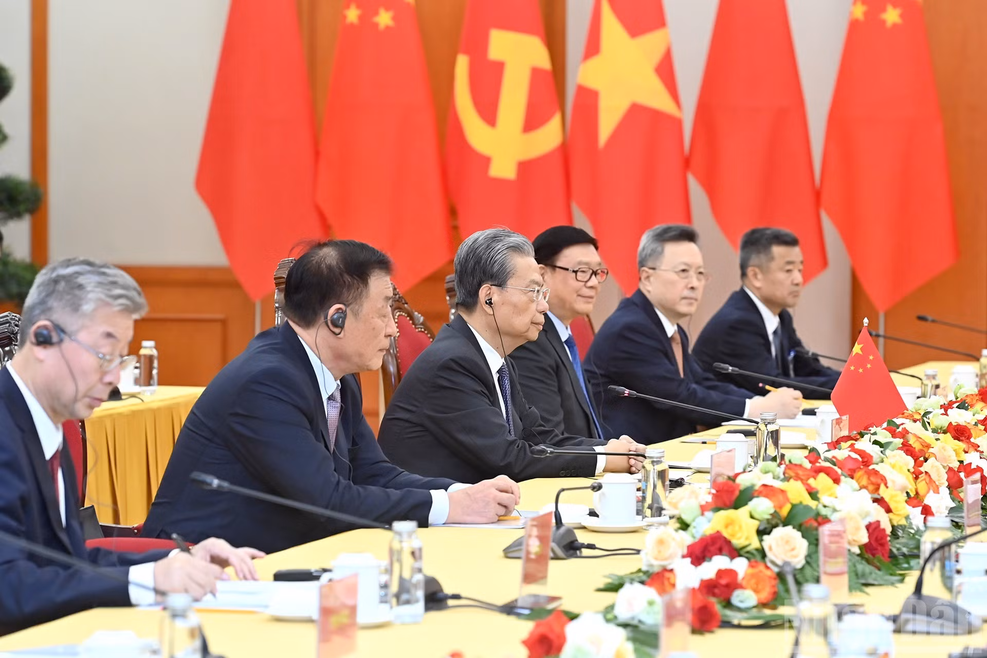 El presidente del Comité Permanente de la Asamblea Popular Nacional de China, Zhao Leji, habla en la cita.