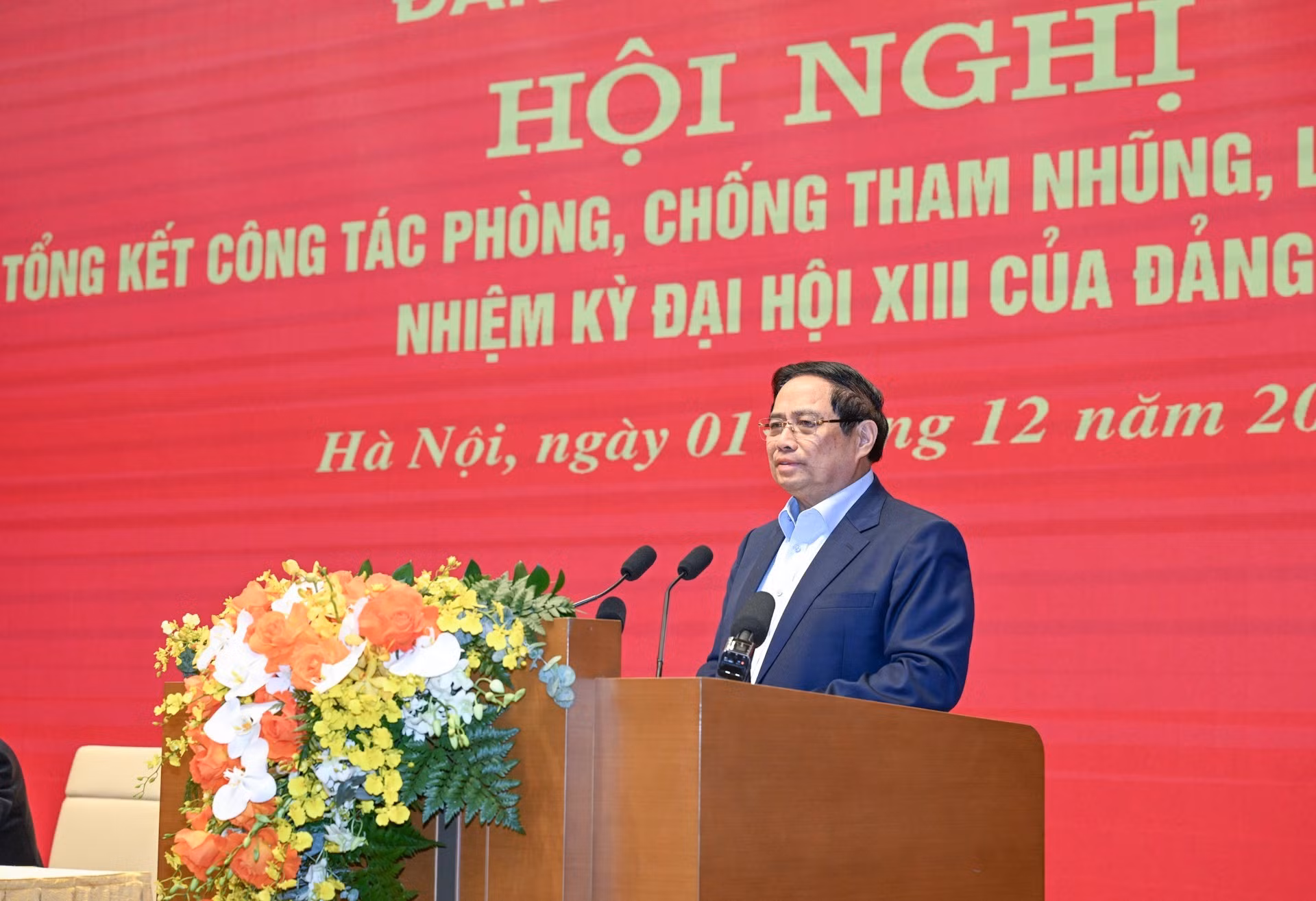 El premier Pham Minh Chinh pronuncia un discurso.