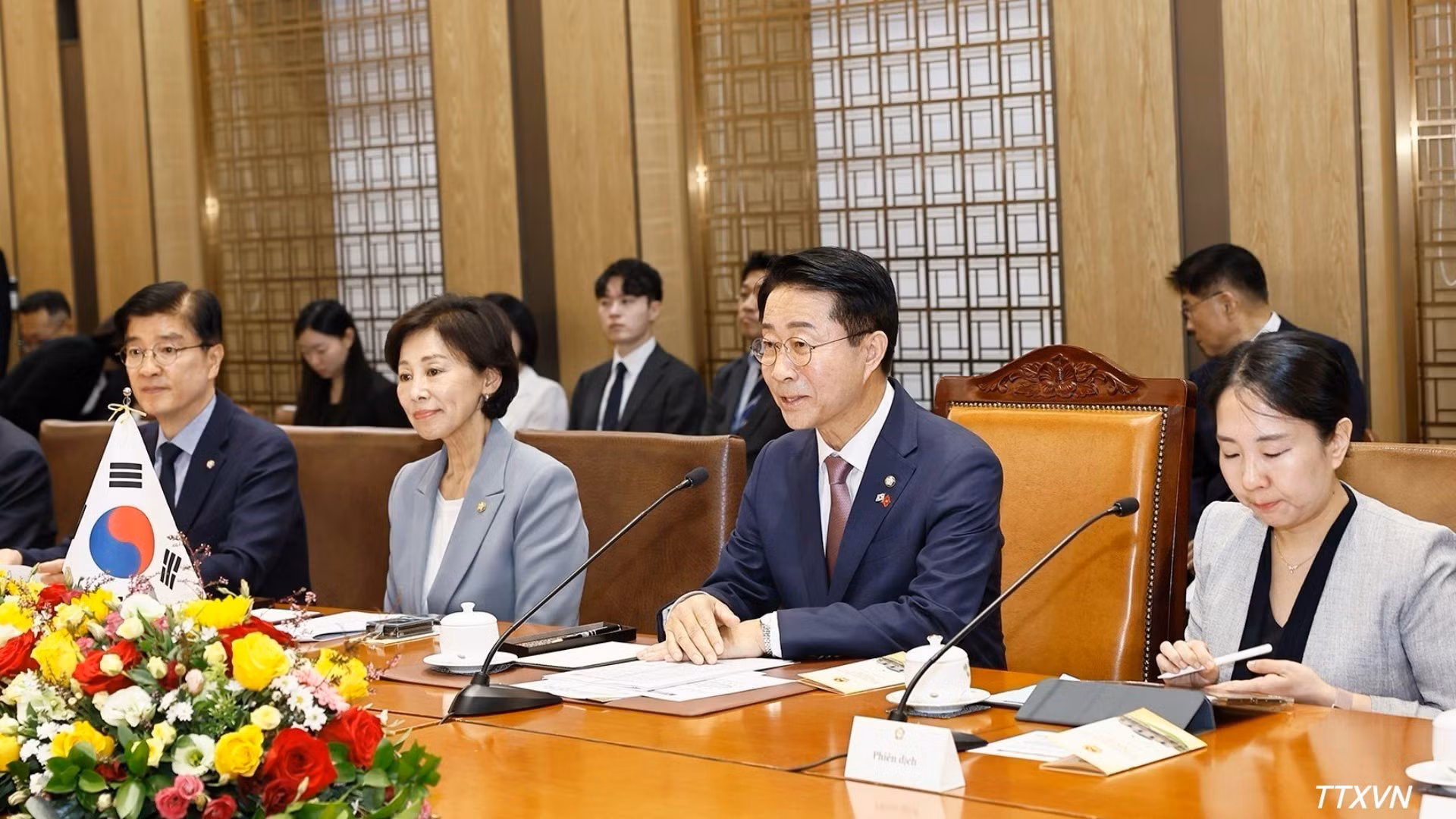 El presidente de la Asamblea Nacional de Corea del Sur, Cho Jeong Sik, habla en la cita.
