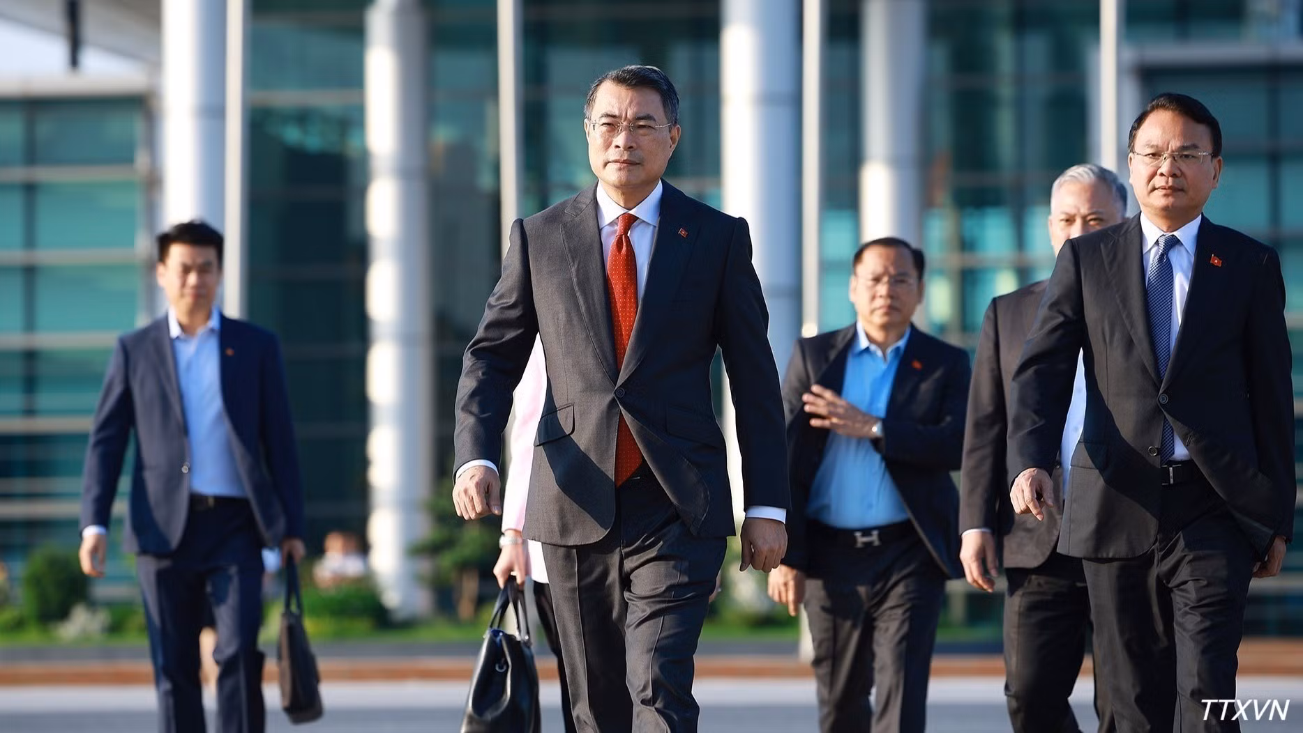 El premier vietnamita Le Minh Hung asistirá a la 18ª Cumbre de los BRICS.