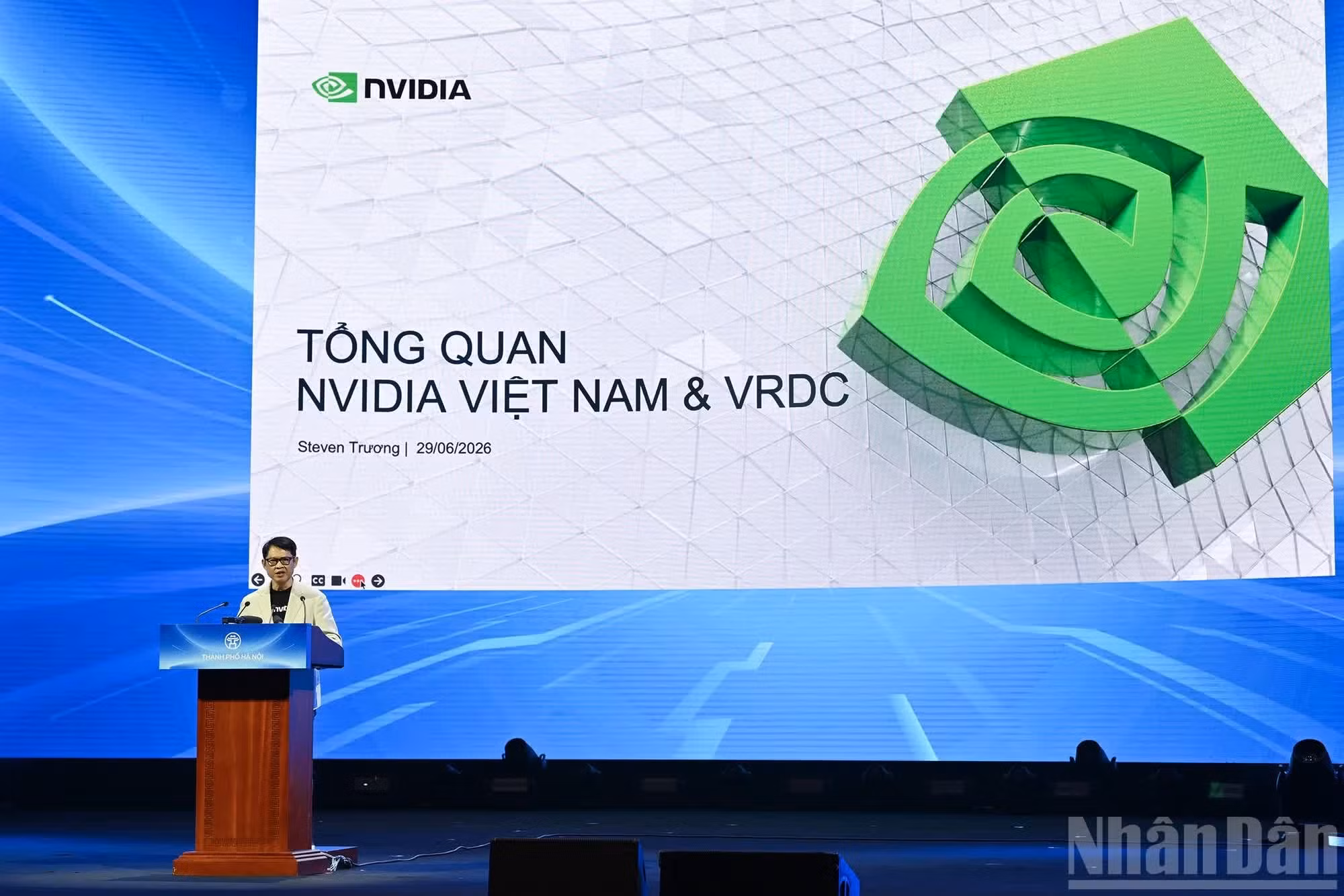 El representante de NVDIA, Steven Truong, habla en la cita.