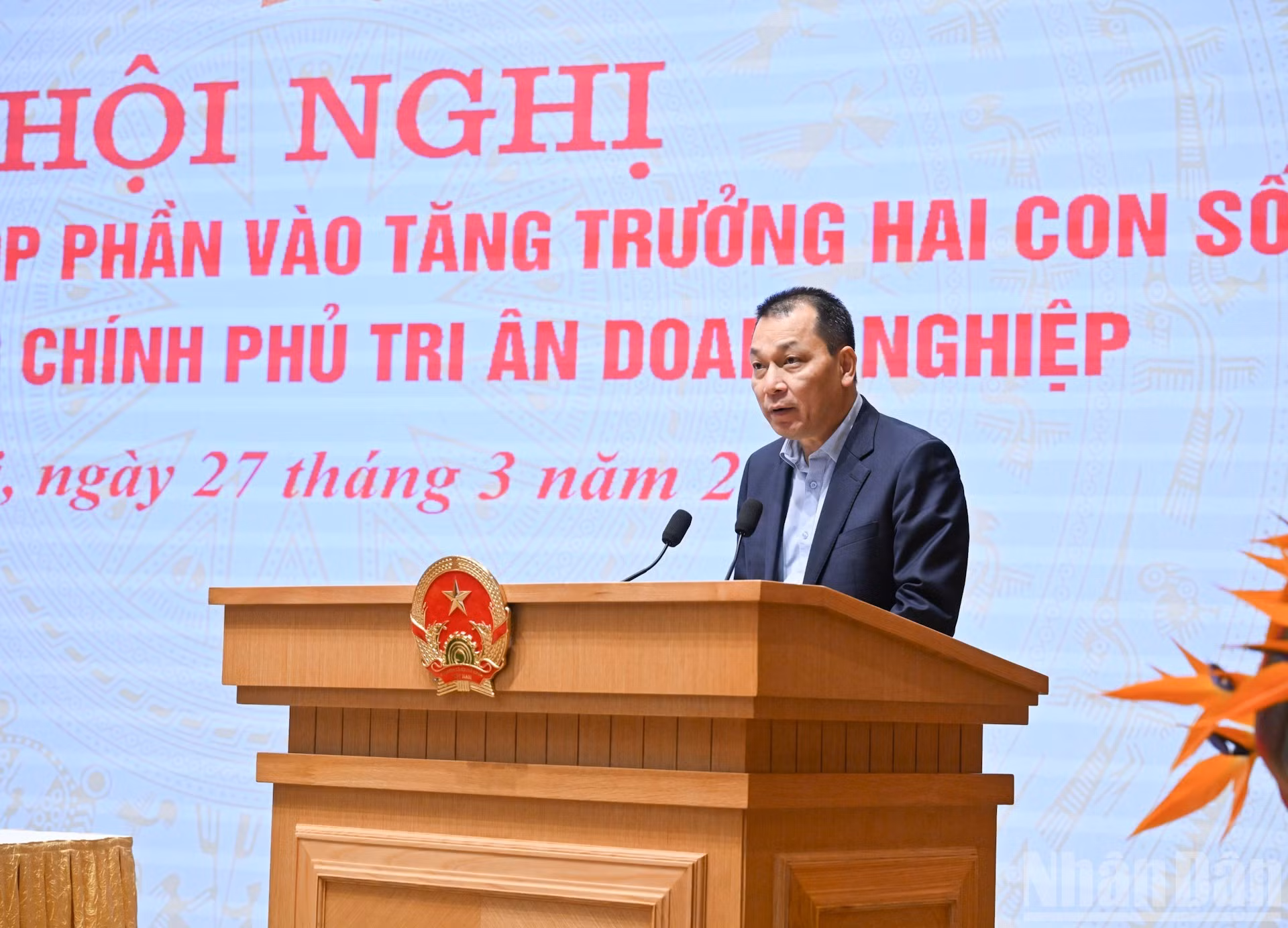 El presidente de la junta directiva de la Corporación de Electricidad de Vietnam (EVN), Dang Hoang An, habla en la cita.