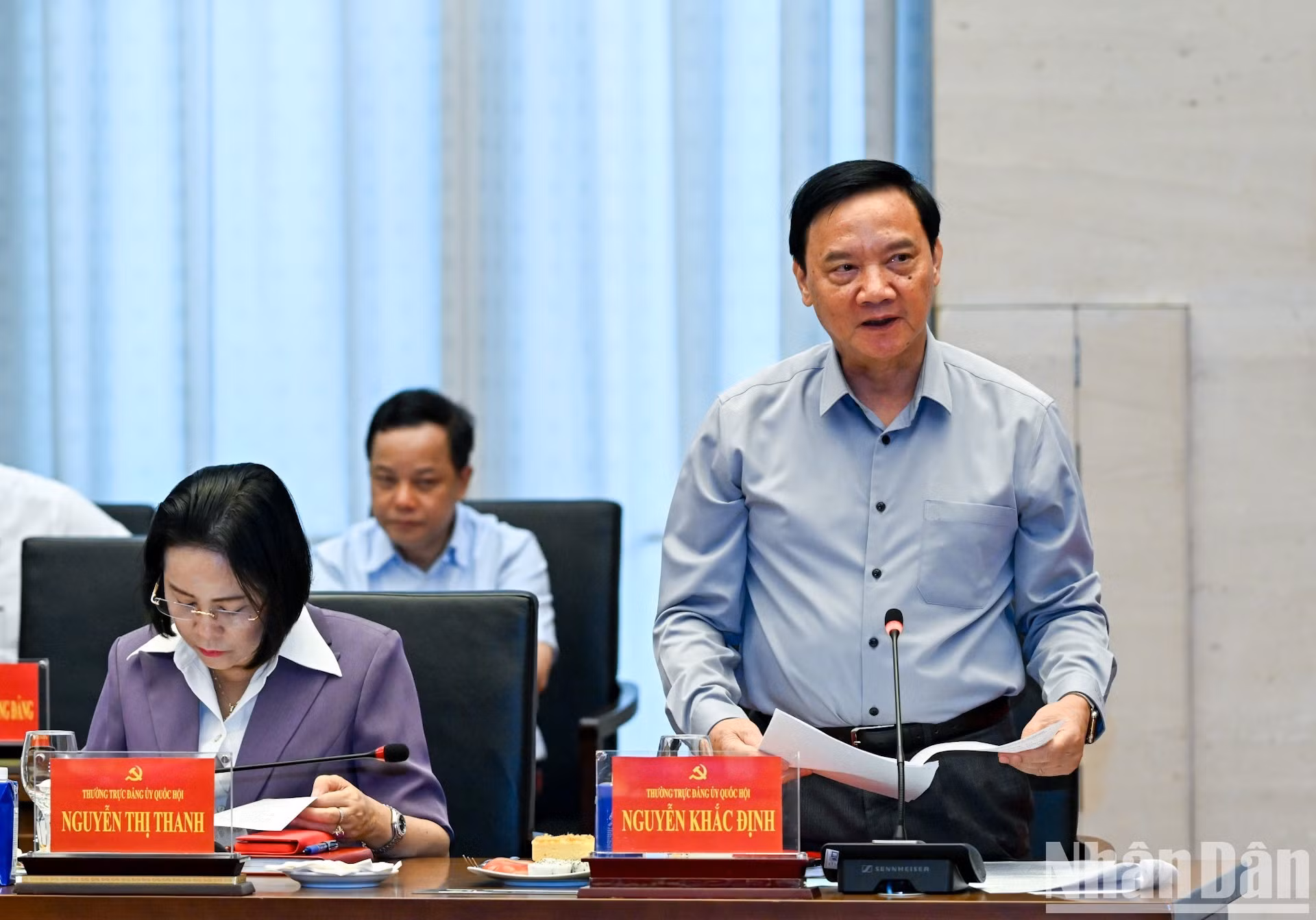El subtitular de la ANV, Nguyen Khac Dinh, presenta su opinión.
