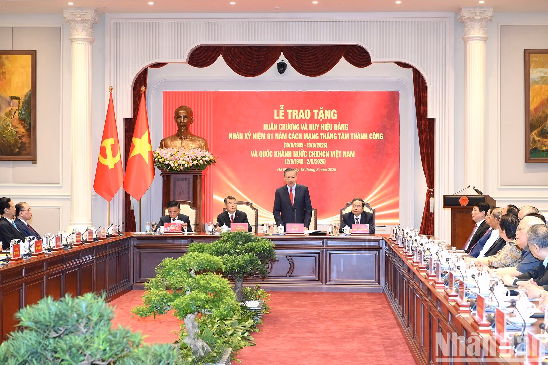 El máximo dirigente vietnamita en la reunión.