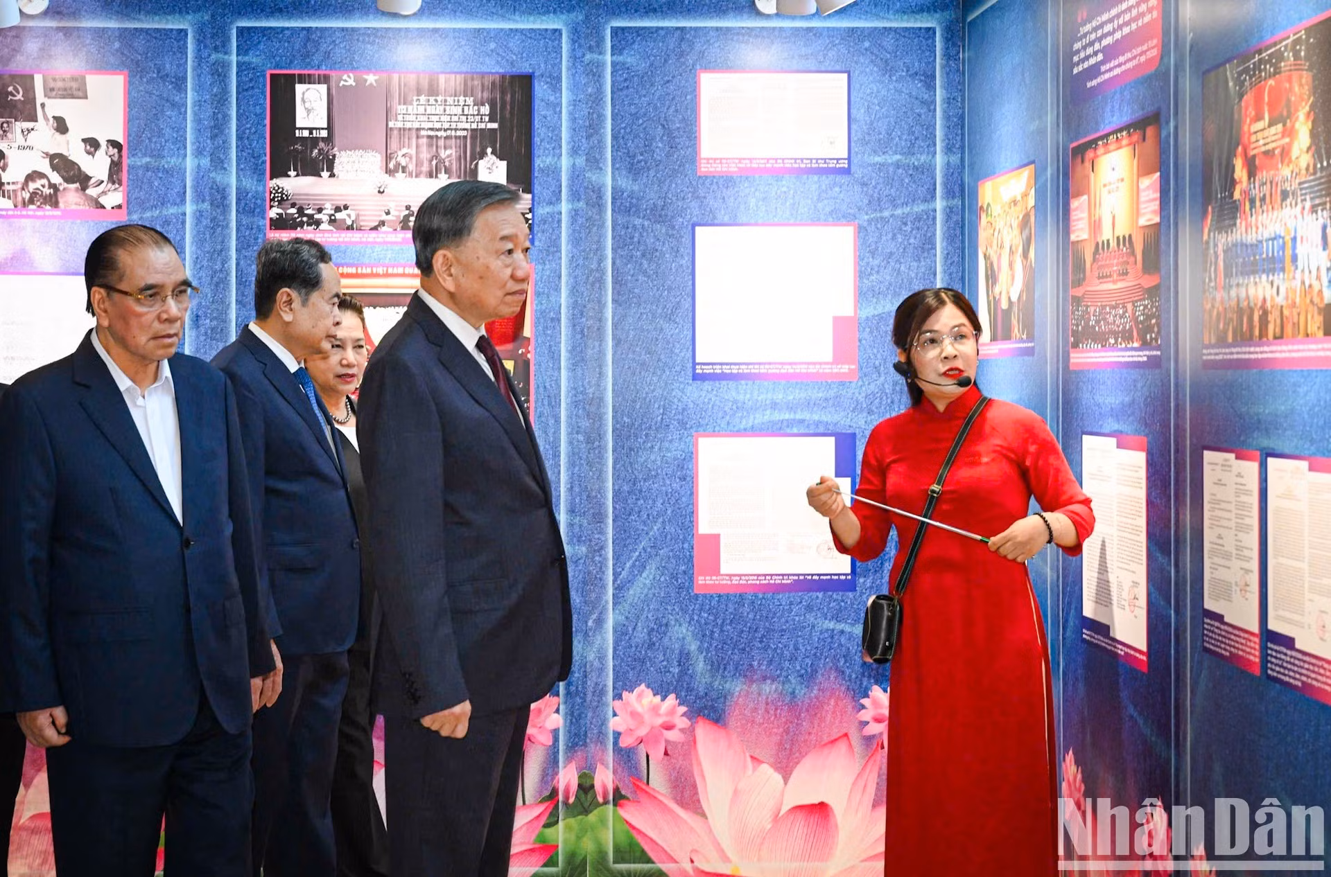 El mandatario vietnamita To Lam visita la exposición "Personas sencillas pero ejemplares".