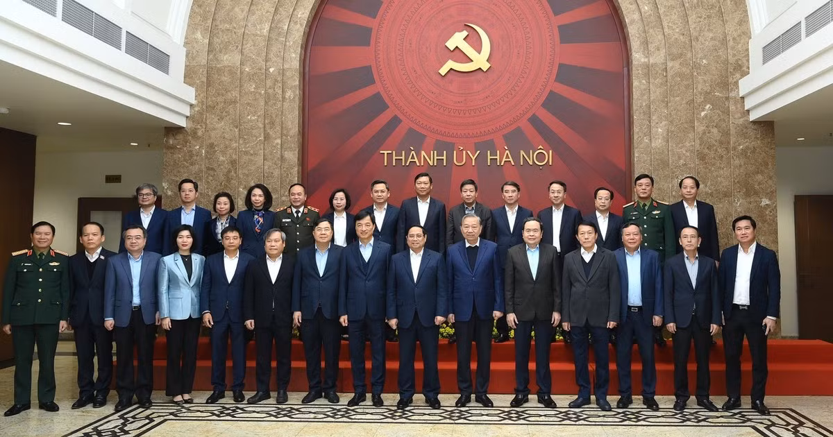 [Foto] Líder partidista se reúne con Junta Permanente del Comité del Partido en Hanói