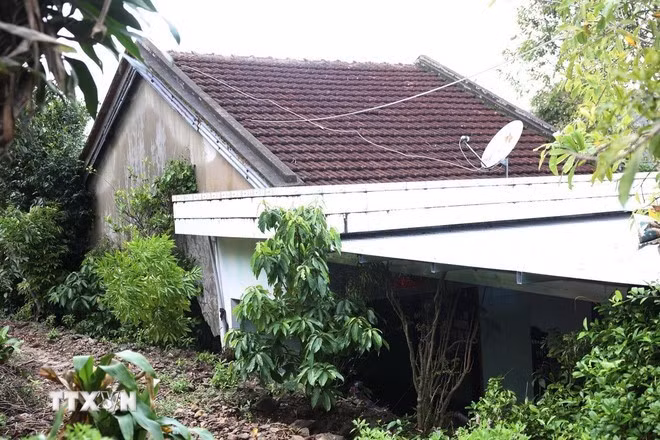 Una casa derrumbada por los recientes desastres naturales en la provincia de Dak Lak (Foto: VNA)