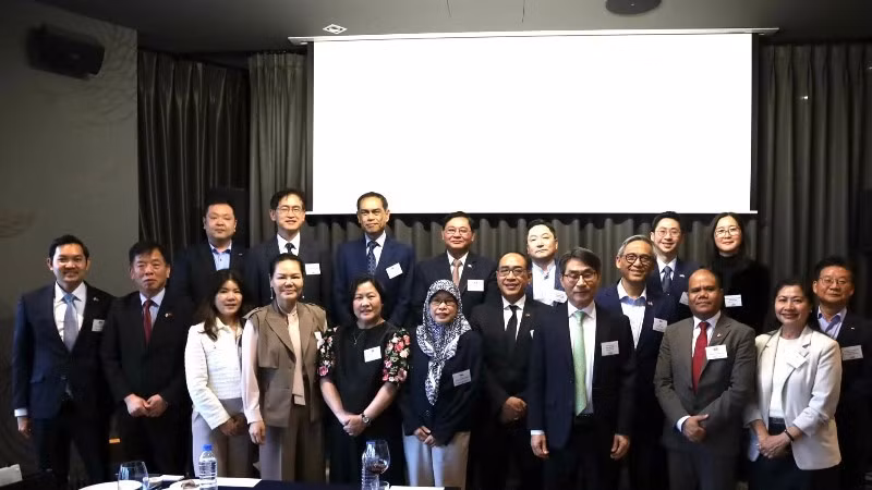 Los embajadores de los países de la Asean asistentes al encuentro. (Foto: Embajada de Vietnam en Corea del Sur)