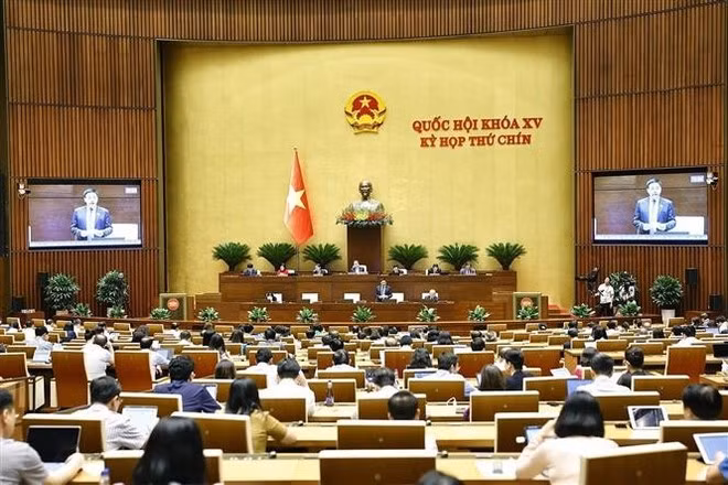En una sesión de la Asamblea Nacional de Vietnam (Fuente: VNA)