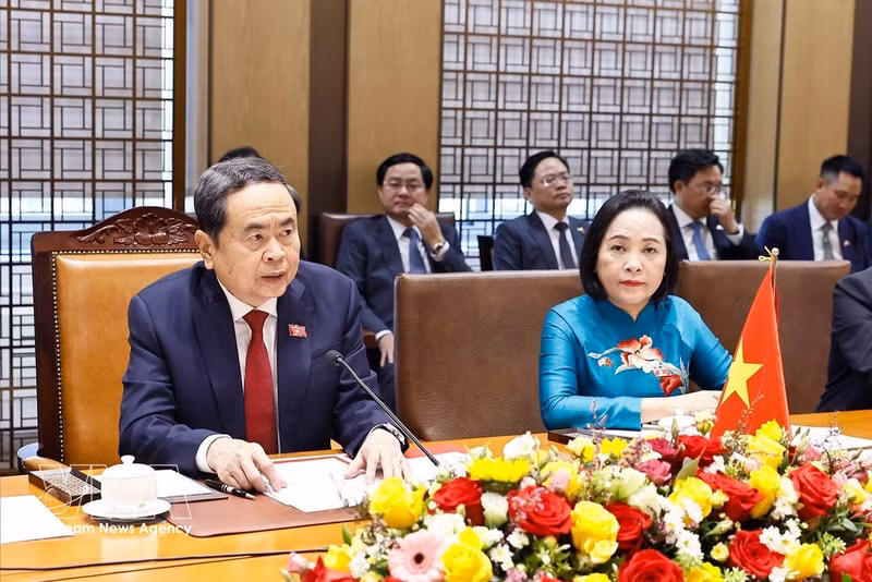 El presidente de la Asamblea Nacional de Vietnam, Tran Thanh Man, en la reunión. (Fuente: VNA)