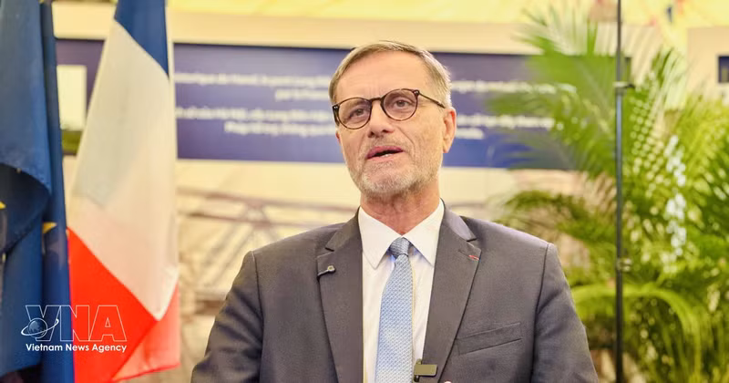 El embajador de Francia en Vietnam, Olivier Brochet. (Foto: VNA)