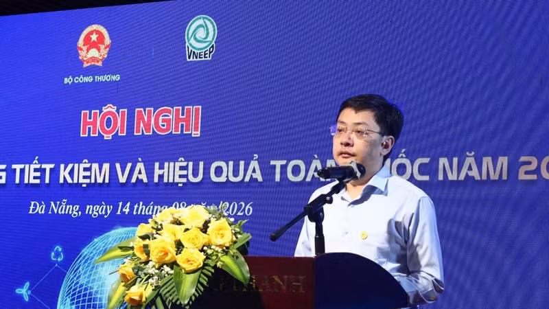 El subjefe del Departamento de Innovación, Transición Verde y Promoción Industrial, Dang Hai Dung, pronuncia el discurso inaugural.