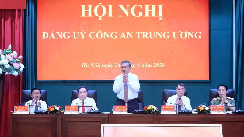 El secretario general del Partido Comunista y presidente de Vietnam, To Lam, habla en la cita.