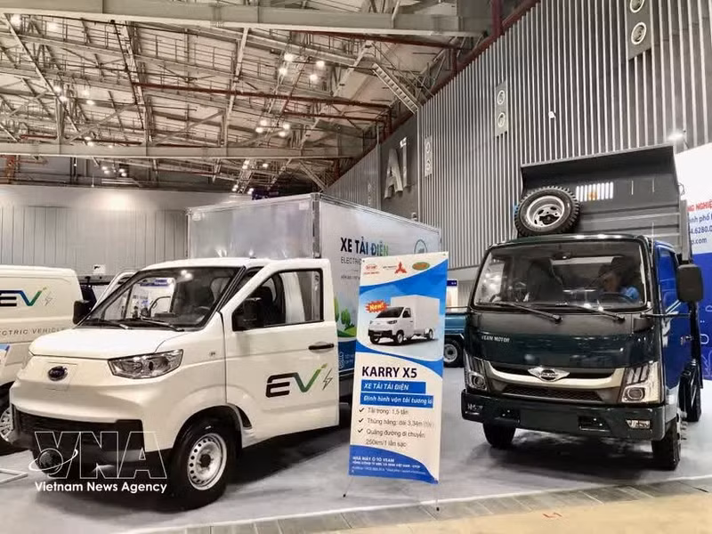 Vietnam extiende exención del impuesto de registro para vehículos eléctricos hasta finales de 2030. (Foto: VNA)