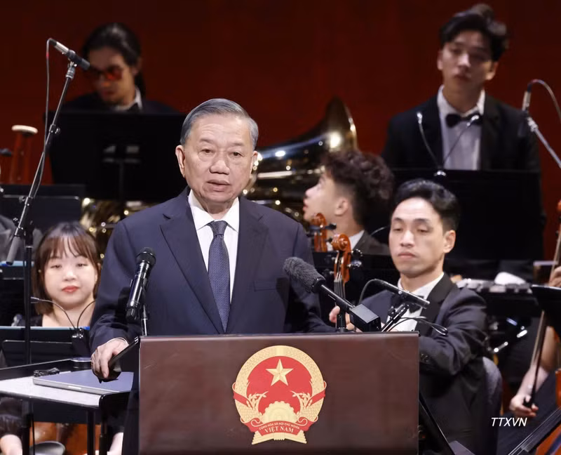 El secretario general del Partido Comunista y presidente de Vietnam, To Lam, habla en el evento. (Foto: VNA)