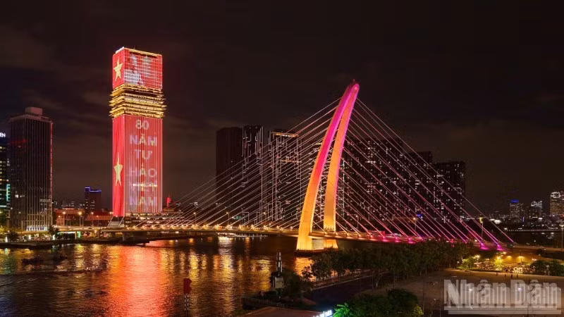 Ciudad Ho Chi Minh orgullosa por su nueva apariencia