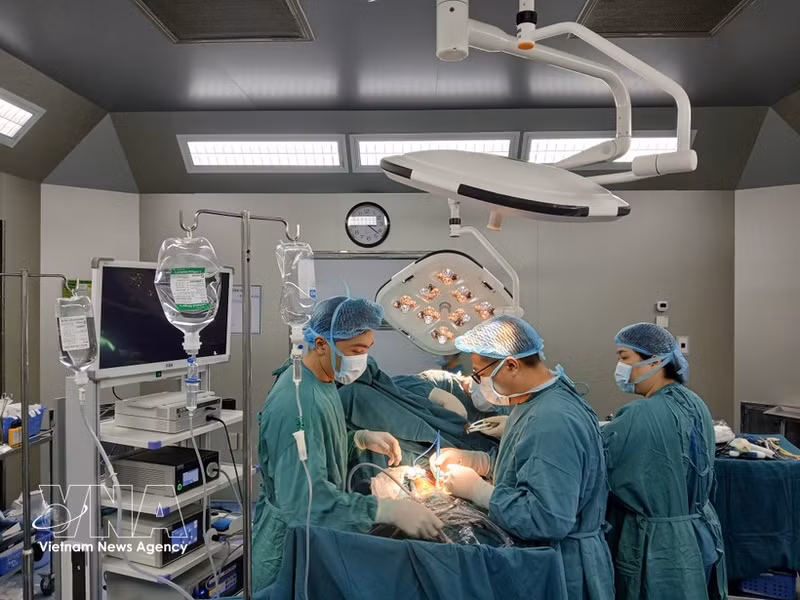 Vietnam atrae a más pacientes extranjeros con servicios médicos de calidad y costos competitivos. (Foto ilustrada: VNA)