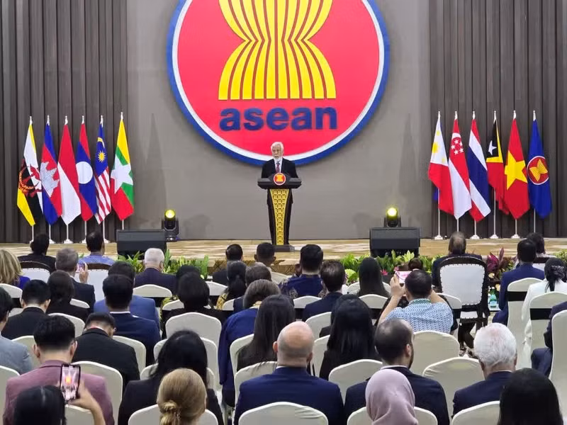 En la tarde del 11 de diciembre de 2025, en la sede de la Secretaría de la Asean, el primer ministro de Timor Oriental, Kay Rala Xanana Gusmão, realizó su primera visita política a la sede de la Asean (Yakarta, Indonesia) desde que su país se convirtió en el undécimo miembro de la Asociación. (Fuente: VNA)