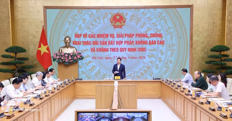 El viceprimer ministro de Vietnam, Tran Hong Ha, exige una gestión estricta y medidas drásticas contra la pesca ilegal. (Foto: VNA)