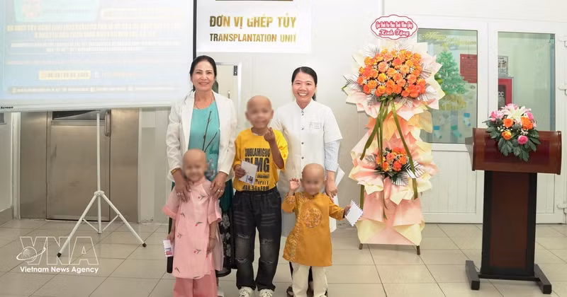Niños en el día de su alta hospitalaria. (Foto: VNA)
