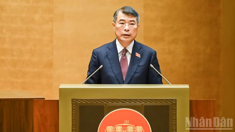 El primer ministro de Vietnam, Le Minh Hung, interviene en el evento. (Fuente: nhandan.vn)