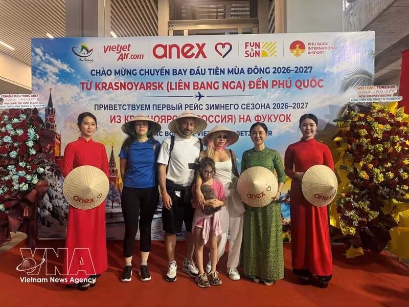 Ceremonia de bienvenida de turistas rusos a Phu Quoc (Foto: VNA)