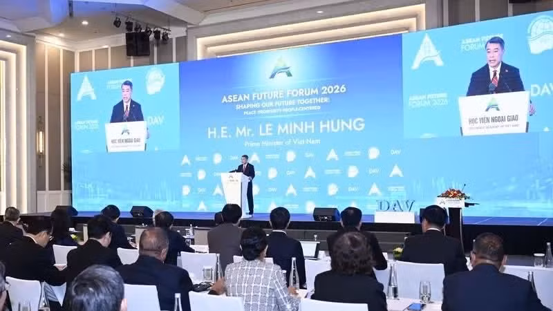 El primer ministro de Vietnam, Le Minh Hung, habla en la cita. (Foto: Nhan Dan)