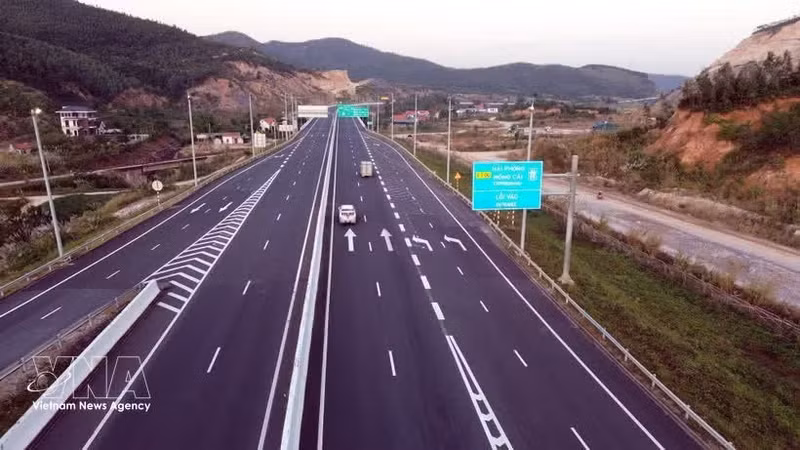 Autopista Ha Long-Mong Cai (Foto ilustrativa: VNA)